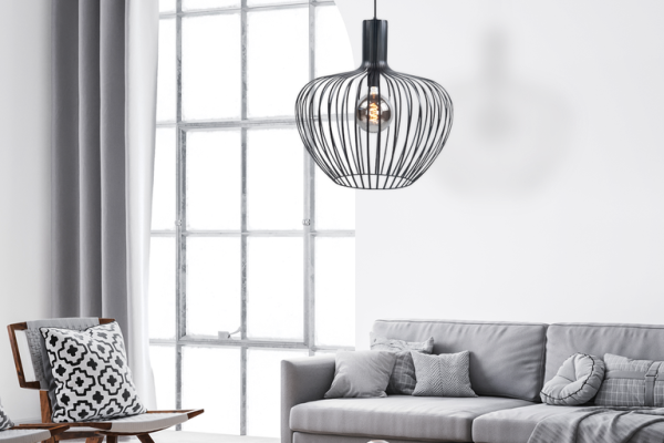 Breng sfeer en karakter in je interieur met een houten wandlamp en industriële tafellamp